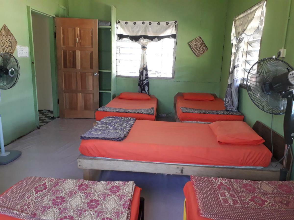Mulu D Cave Homestay Exteriör bild