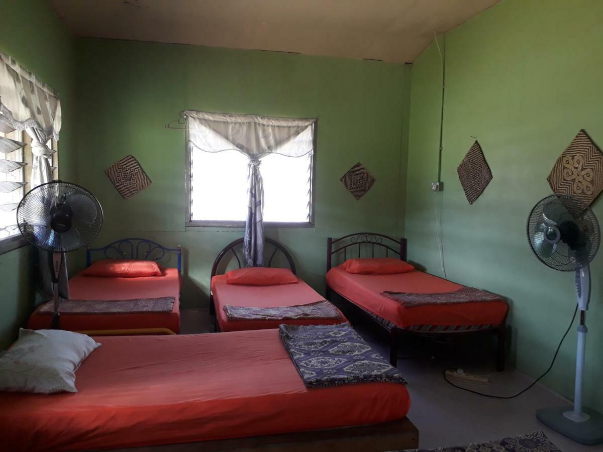 Mulu D Cave Homestay Exteriör bild