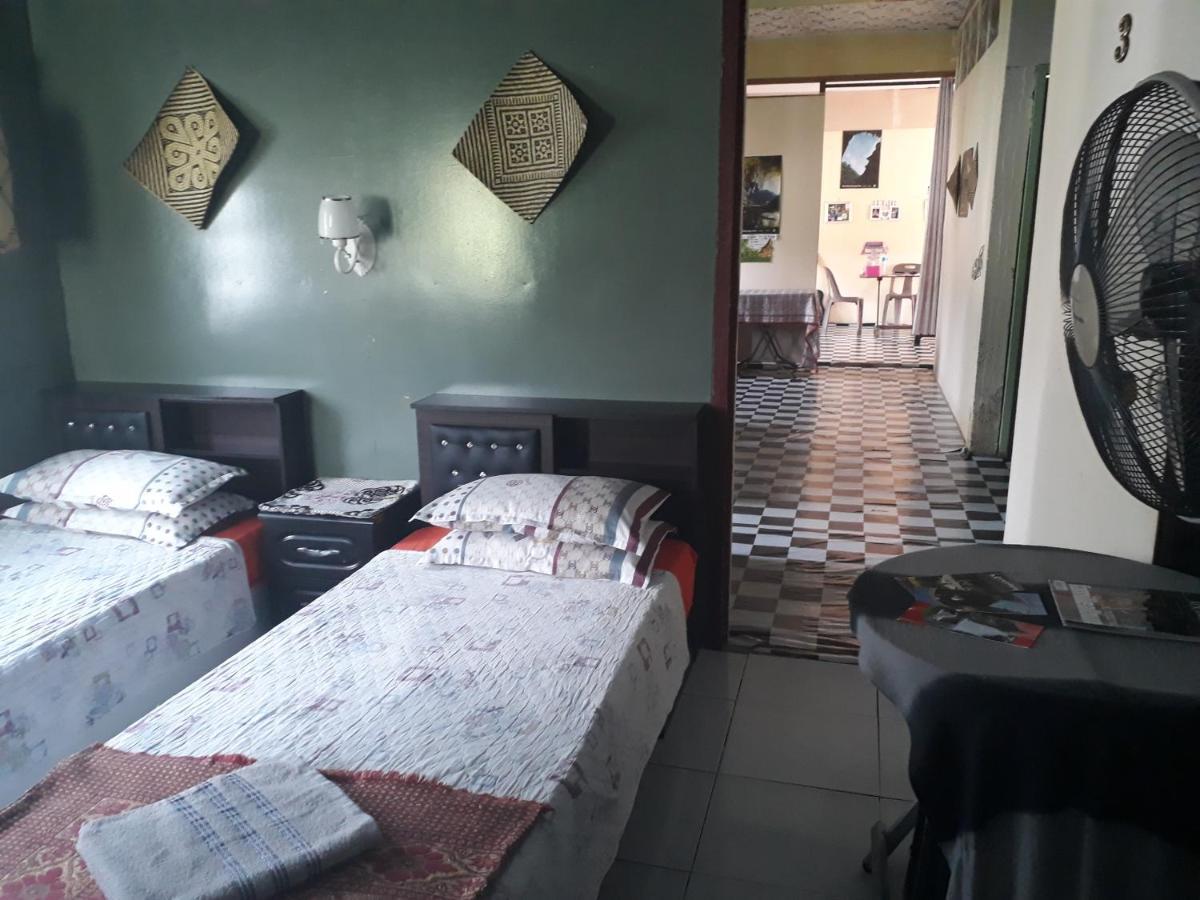 Mulu D Cave Homestay Exteriör bild
